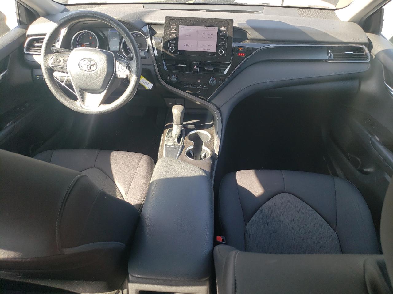 2022 TOYOTA CAMRY LE VIN:4T1C11AK1NU667395