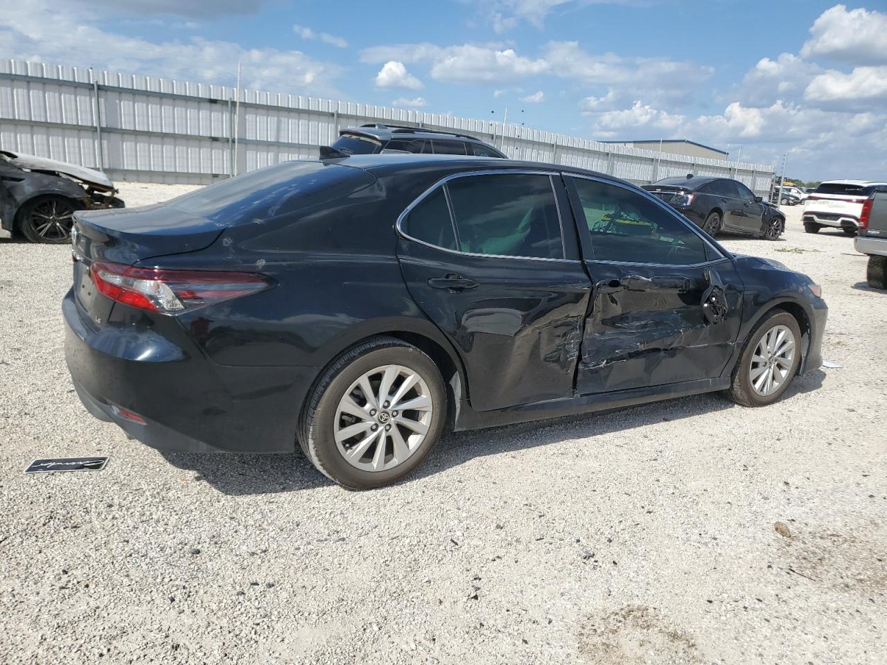 2024 TOYOTA CAMRY LE VIN:4T1C11AK8RU215708