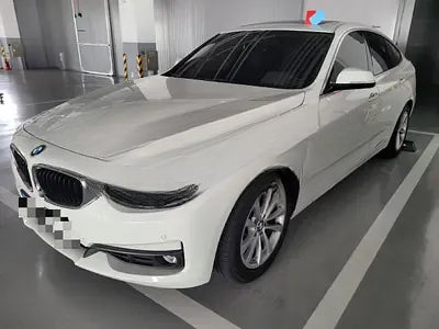 2019 BMW 320 NONE VIN: