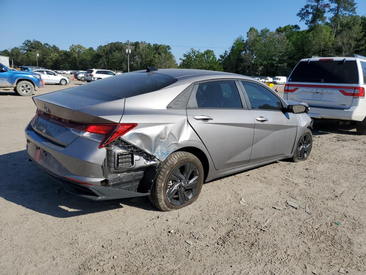 2022 HYUNDAI ELANTRA SEL VIN:KMHLM4AG1NU294542