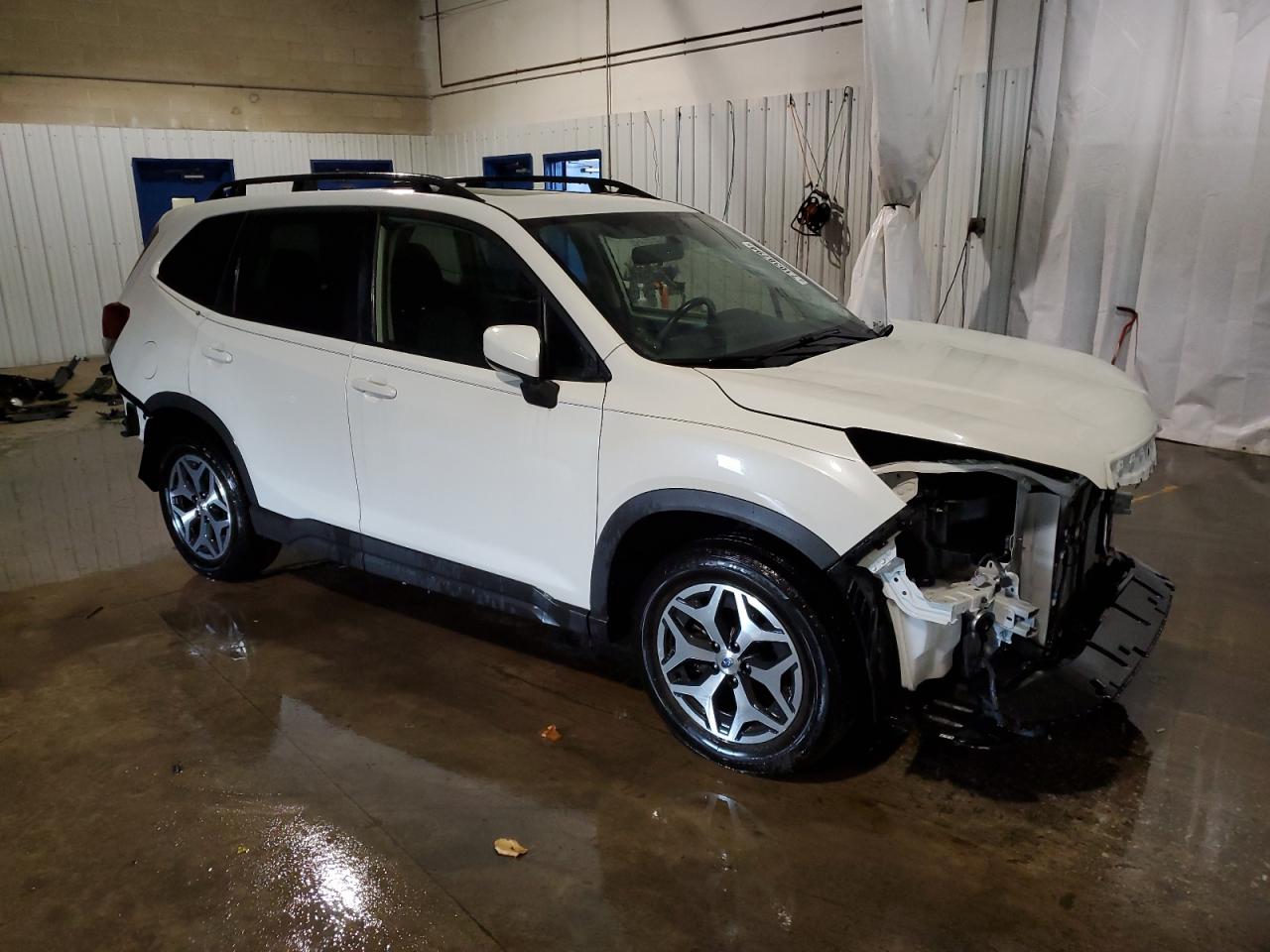 2022 SUBARU FORESTER PREMIUM VIN:JF2SKADC0NH401779