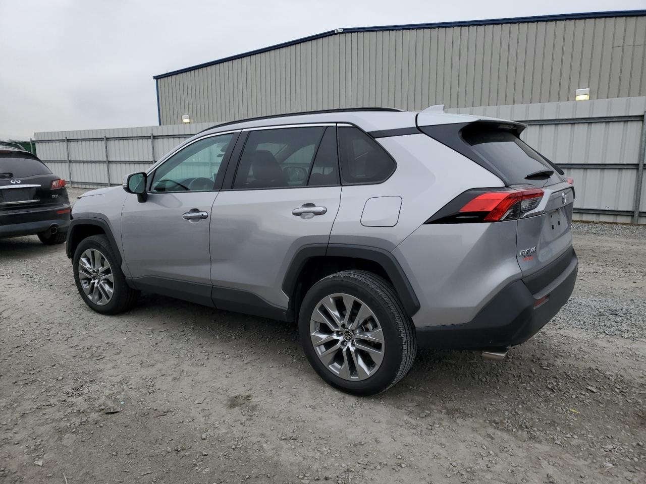 2022 TOYOTA RAV4 XLE PREMIUM VIN:2T3C1RFV0NC194616