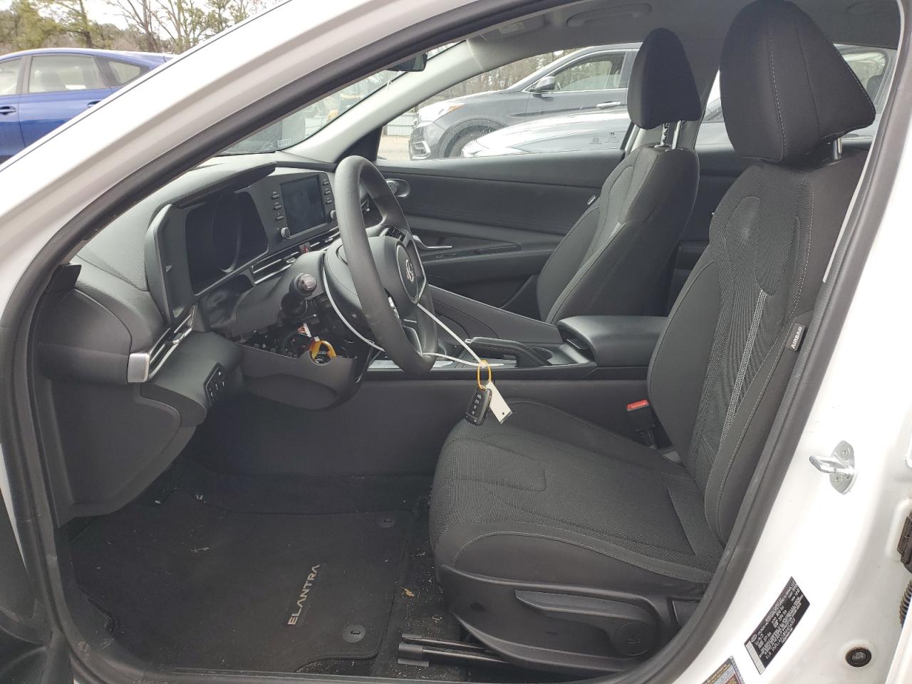 2022 HYUNDAI ELANTRA SE VIN:5NPLL4AG8NH056303