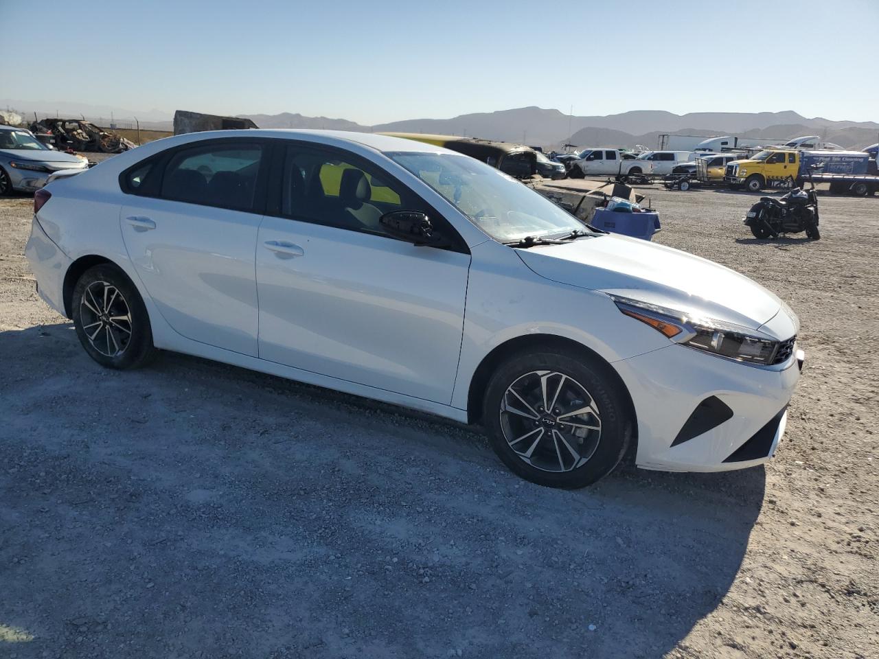 2023 KIA FORTE LX VIN:3KPF24AD8PE537374