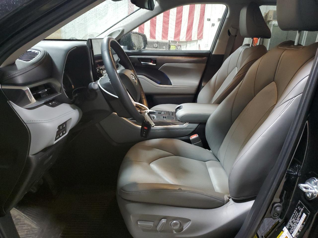 2022 TOYOTA HIGHLANDER HYBRID LIMITED VIN:5TDXBRCHXNS549756