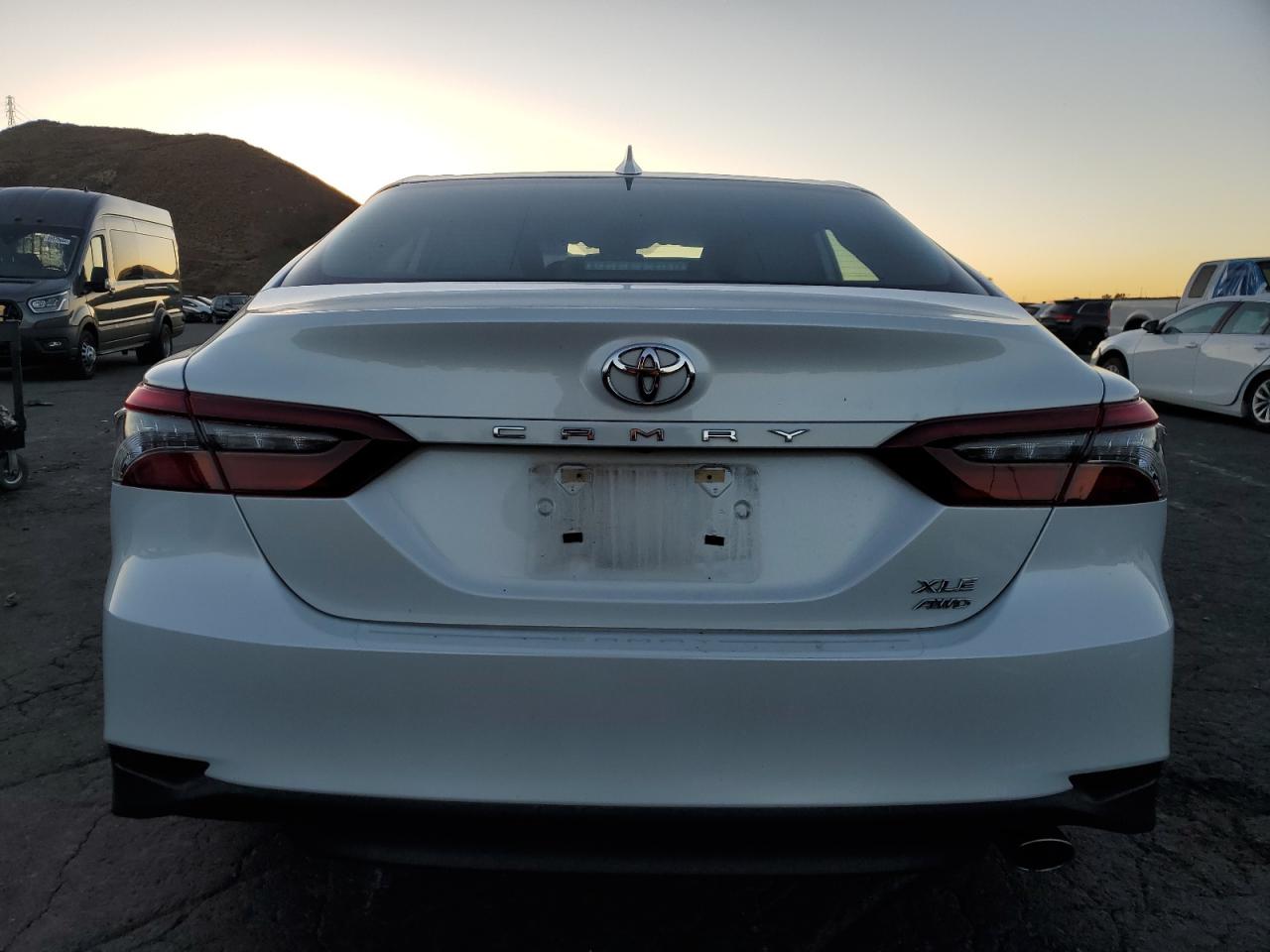2022 TOYOTA CAMRY XLE VIN:4T1F11BK2NU063270