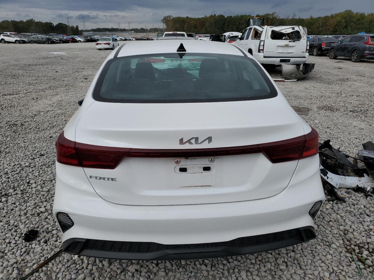 2023 KIA FORTE LX VIN:3KPF24AD7PE605356