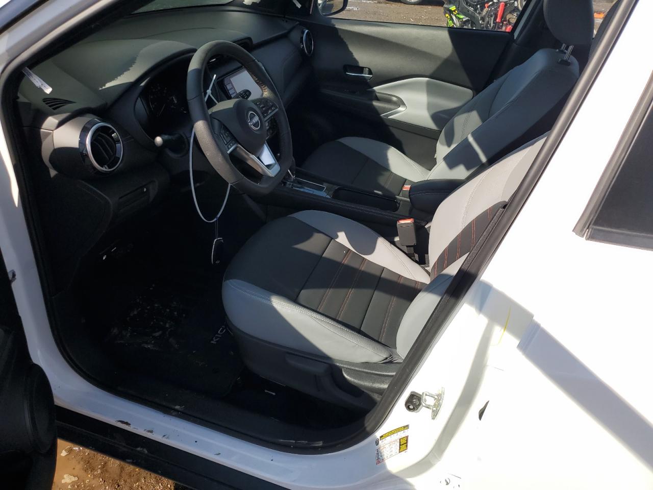 2023 NISSAN KICKS SR VIN:3N1CP5DV1PL571928