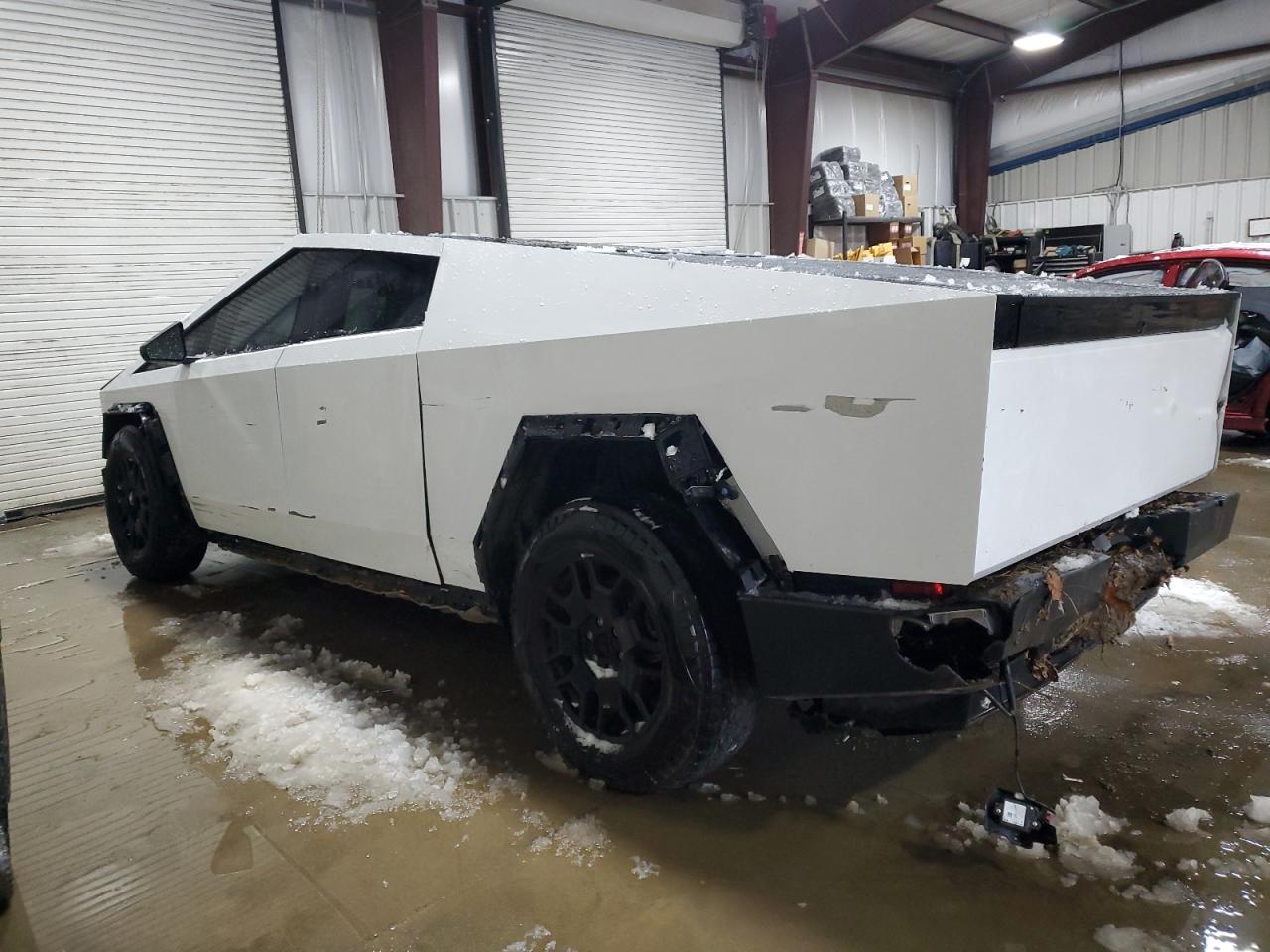 2024 TESLA CYBERTRUCK  VIN:7G2CEHED7RA019582