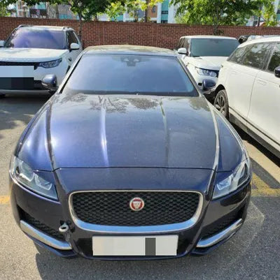 2016 Jaguar XF VIN: