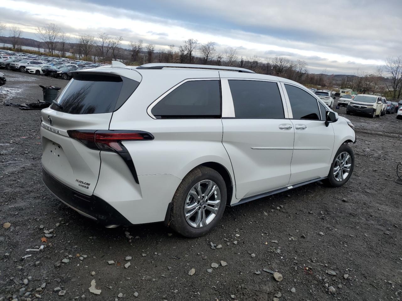 2024 TOYOTA SIENNA LIMITED VIN:5TDESKFC7RS109773