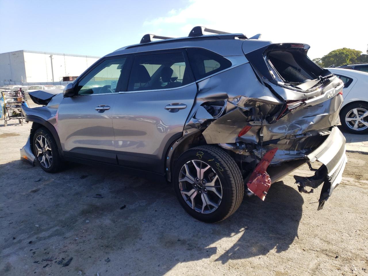 2022 KIA SELTOS EX VIN:KNDERCAA2N7260659