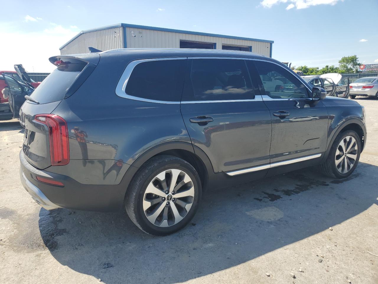 2022 KIA TELLURIDE EX VIN:5XYP3DHC1NG228862