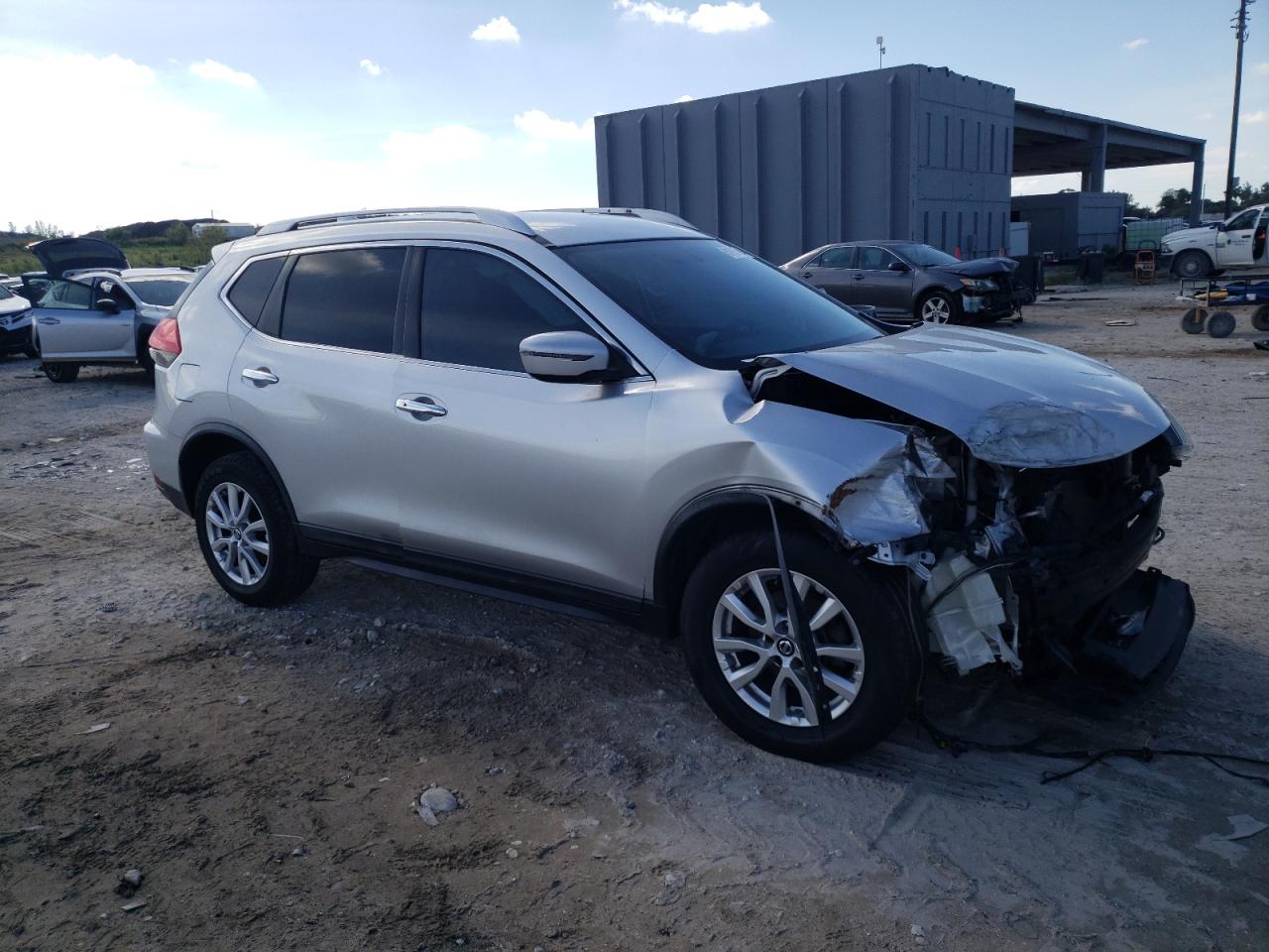 2017 NISSAN ROGUE S VIN:KNMAT2MT8HP589720