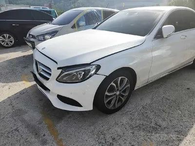 2016 Mercedes-Benz C 200 032KMWDDWF4CB4GF3 VIN:032KMWDDWF4CB4GF3