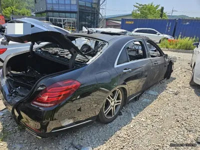 2015 Mercedes-Benz S 400 VIN: