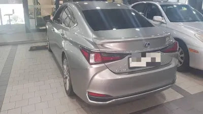 2018 Lexus ES 300 VIN: