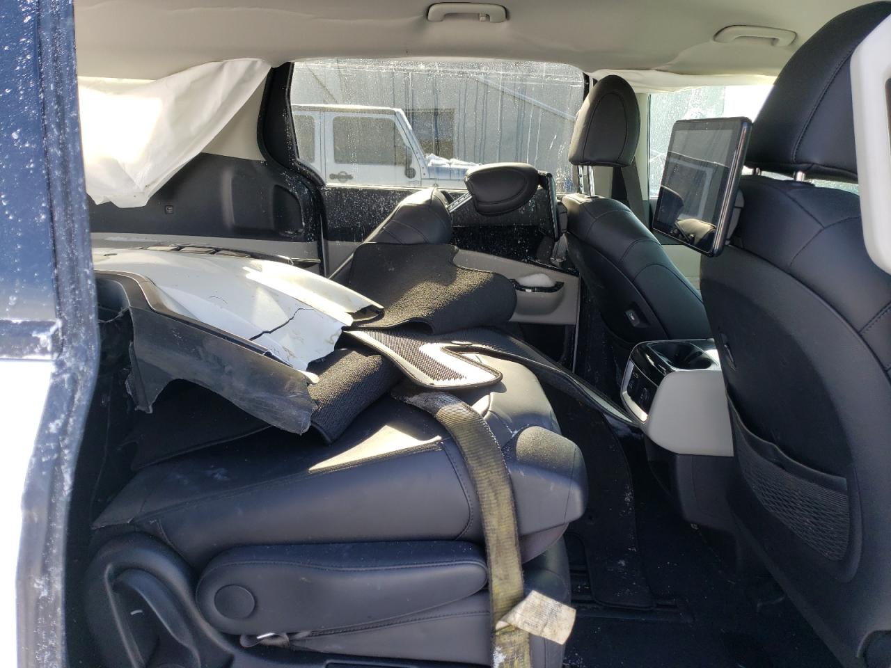 2024 KIA CARNIVAL SX VIN:KNDNE5H31R6385159