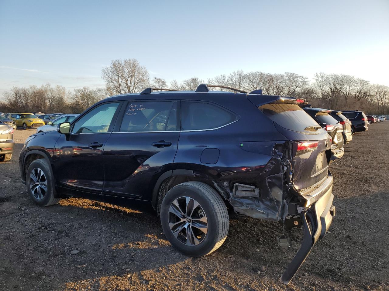 2022 TOYOTA HIGHLANDER XLE VIN:5TDGZRBH9NS592675