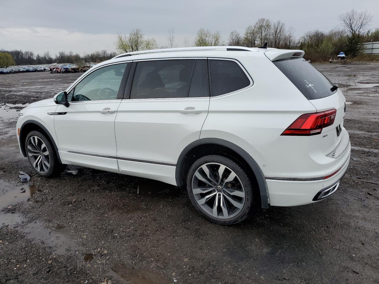 2022 VOLKSWAGEN TIGUAN SEL R-LINE VIN:3VV4B7AXXNM019371