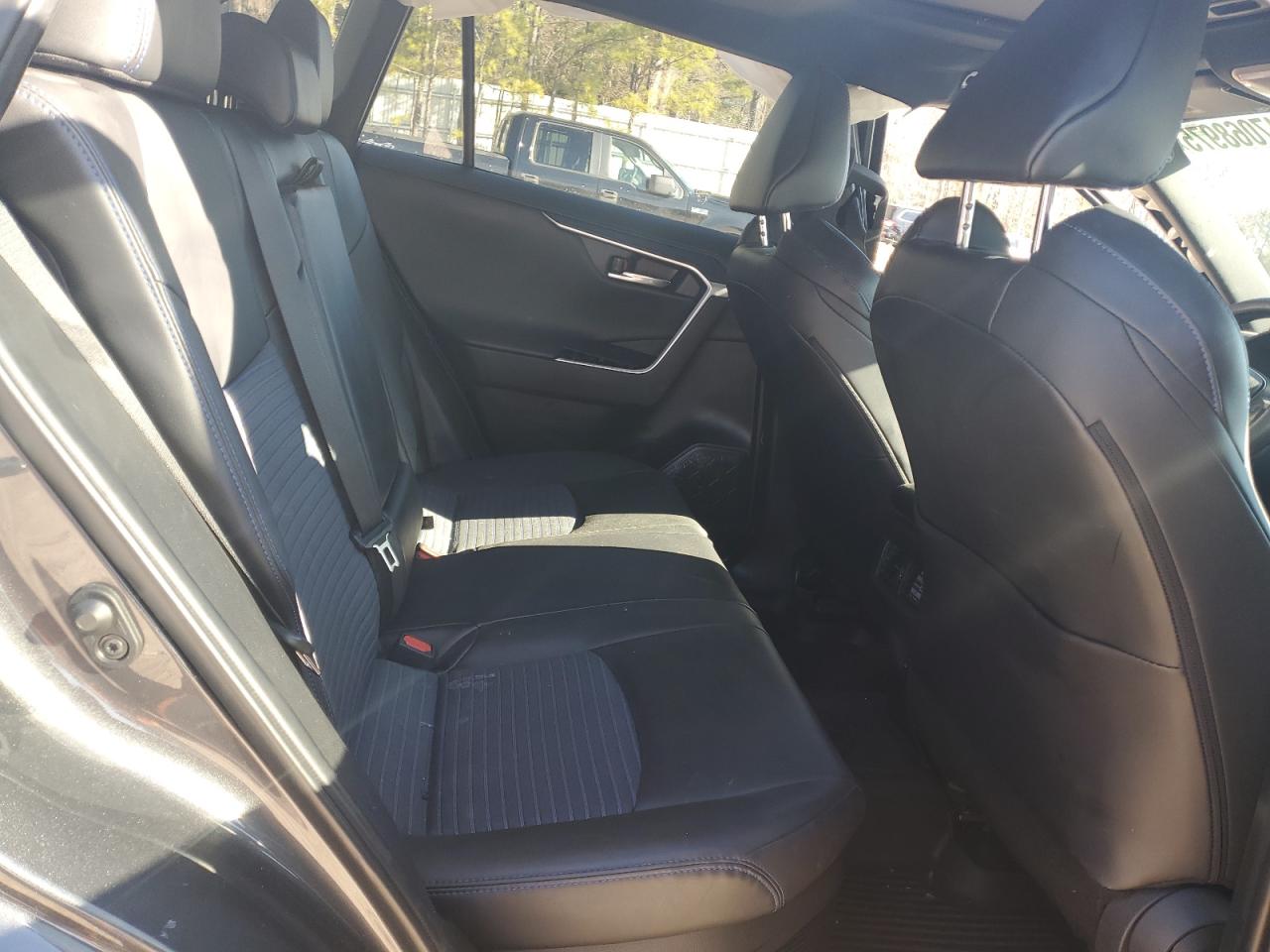 2024 TOYOTA RAV4 XSE VIN:2T3E6RFV9RW050092