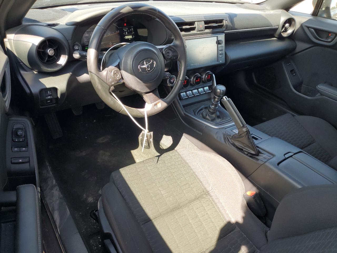 2022 TOYOTA GR 86  VIN:JF1ZNBB18N9750300