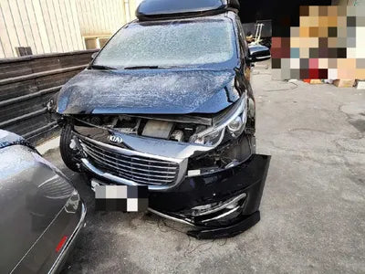 2016 Kia Carnival VIN: