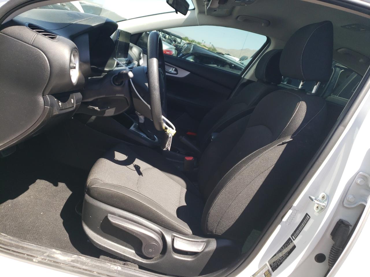 2022 KIA FORTE FE VIN:3KPF24AD2NE441706