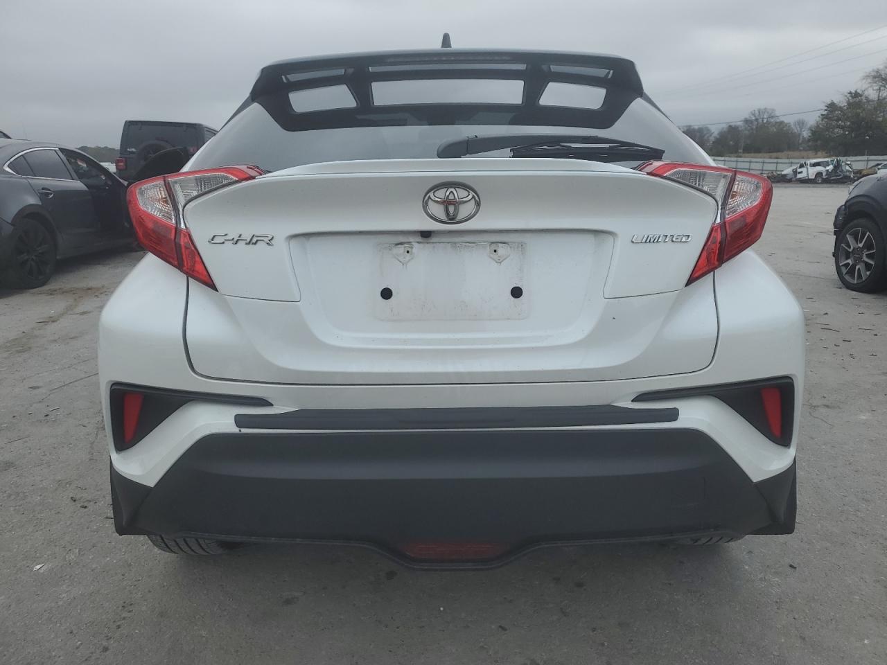 2022 TOYOTA C-HR XLE VIN:NMTKHMBX6NR147915