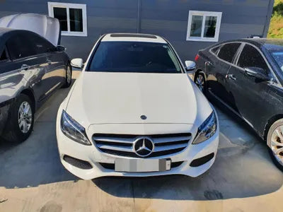 2018 Mercedes-Benz C 200 VIN: