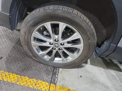 2018 Toyota RAV4 JTMDJREV6JD258864 VIN:JTMDJREV6JD258864