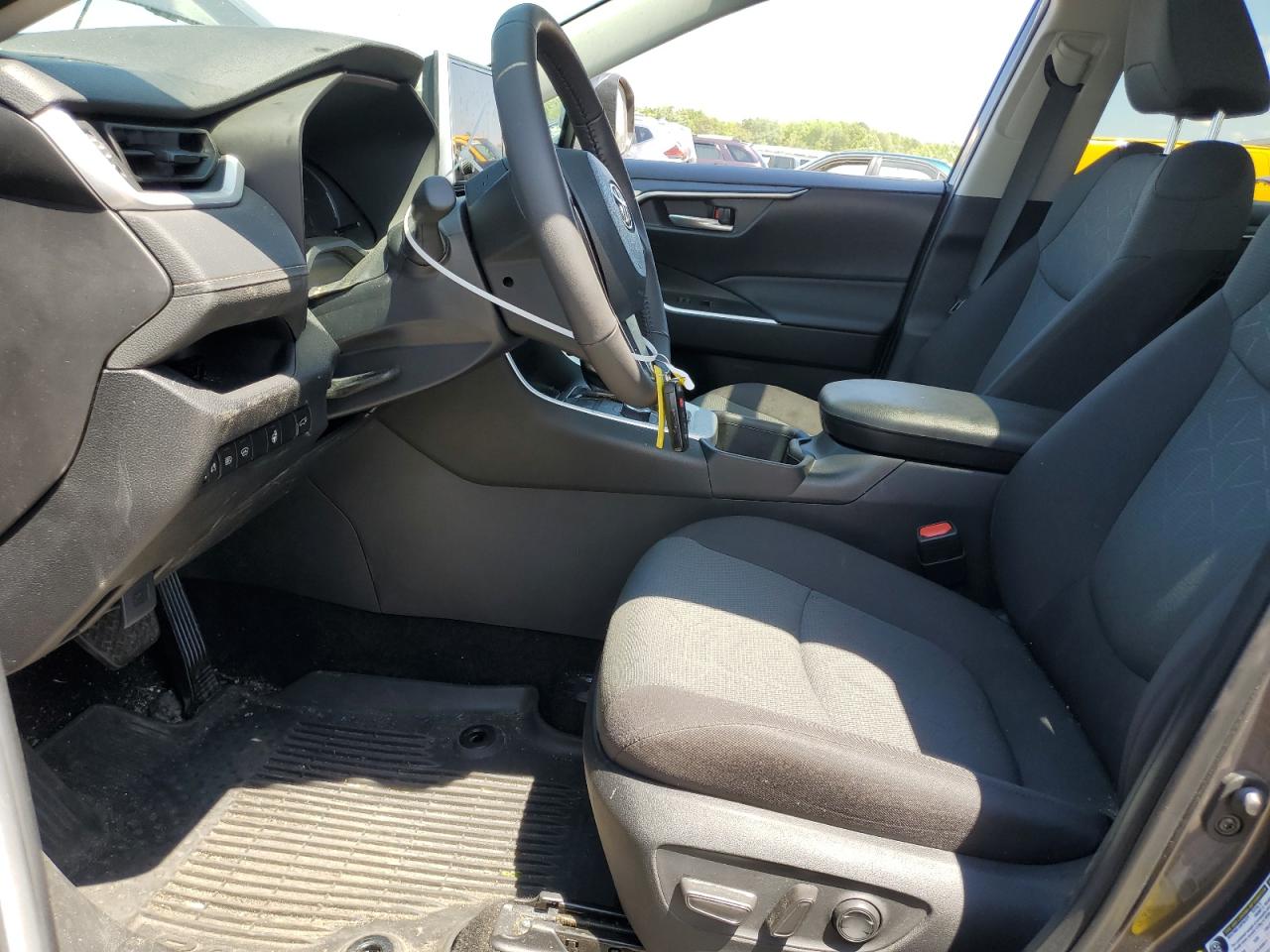 2024 TOYOTA RAV4 XLE VIN:2T3RWRFV6RW192529