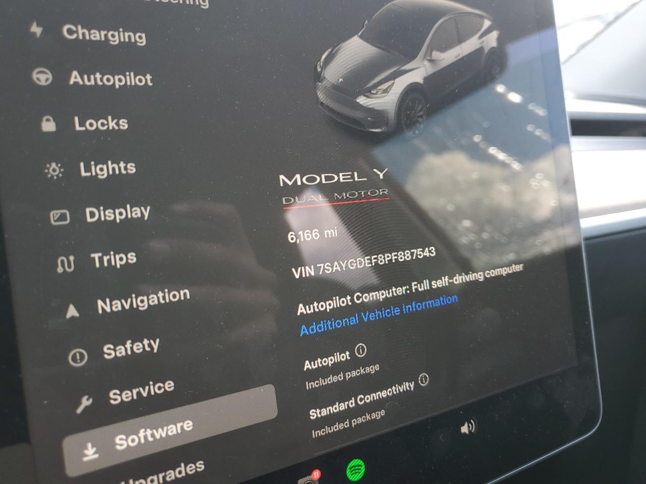 2023 TESLA MODEL Y  VIN:7SAYGDEF8PF887543