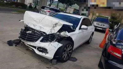 2019 Mercedes-Benz E 220 VIN: