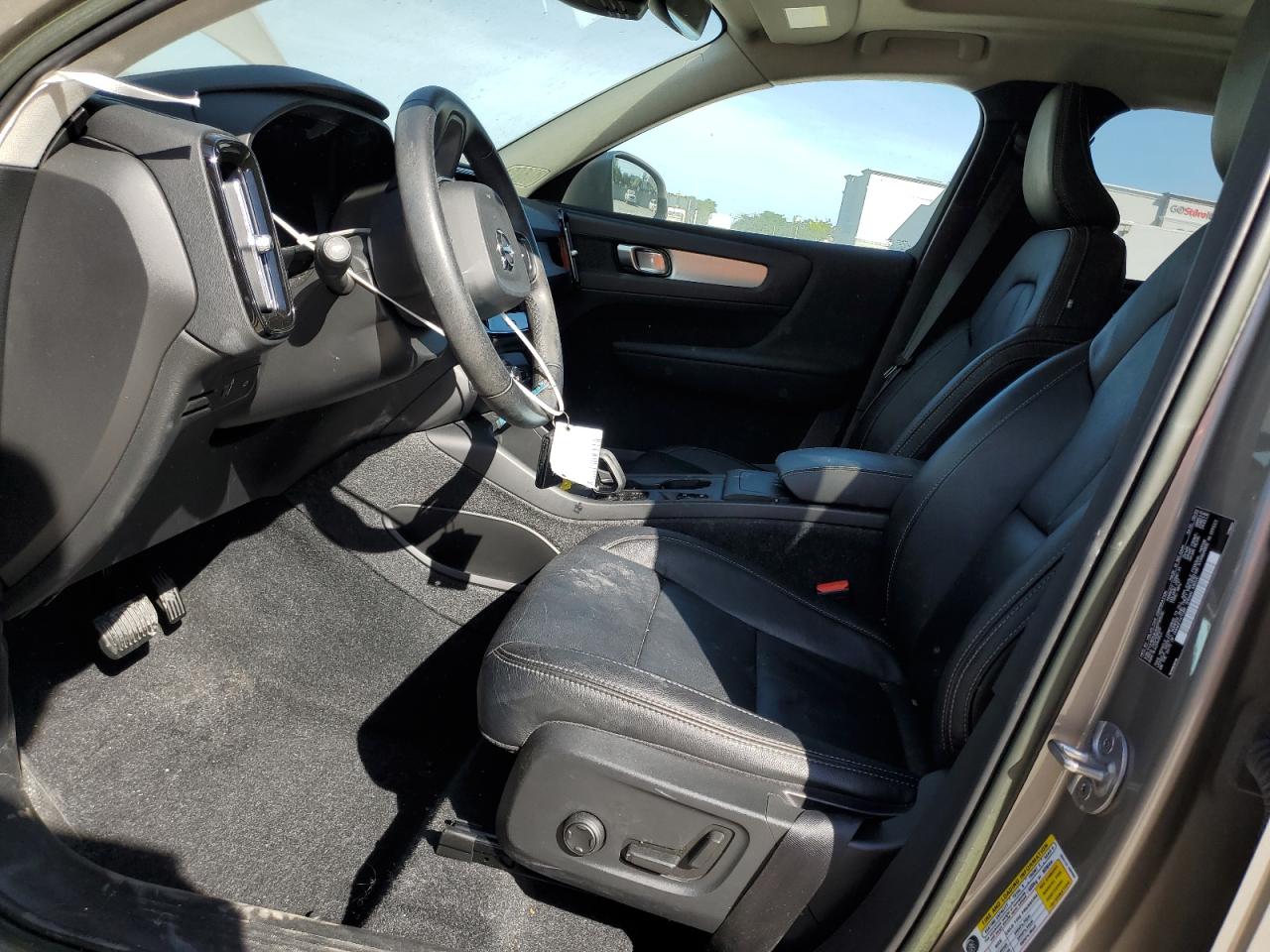 2022 VOLVO XC40 T5 MOMENTUM VIN:YV4162UK4N2790535