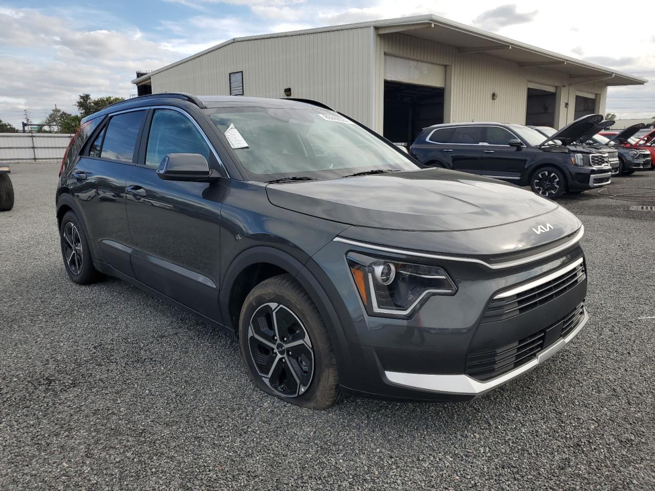 2024 KIA NIRO EX VIN:KNDCR3LE8R5179500