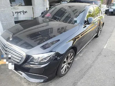 2019 Mercedes-Benz E 220 VIN: