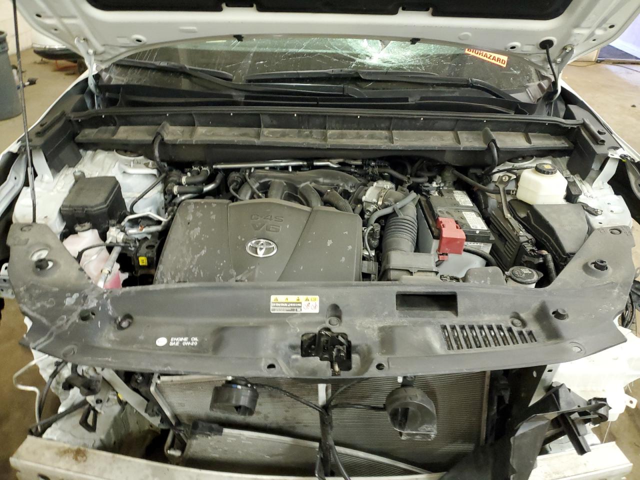 2022 TOYOTA HIGHLANDER XLE VIN:5TDGZRBH8NS560915