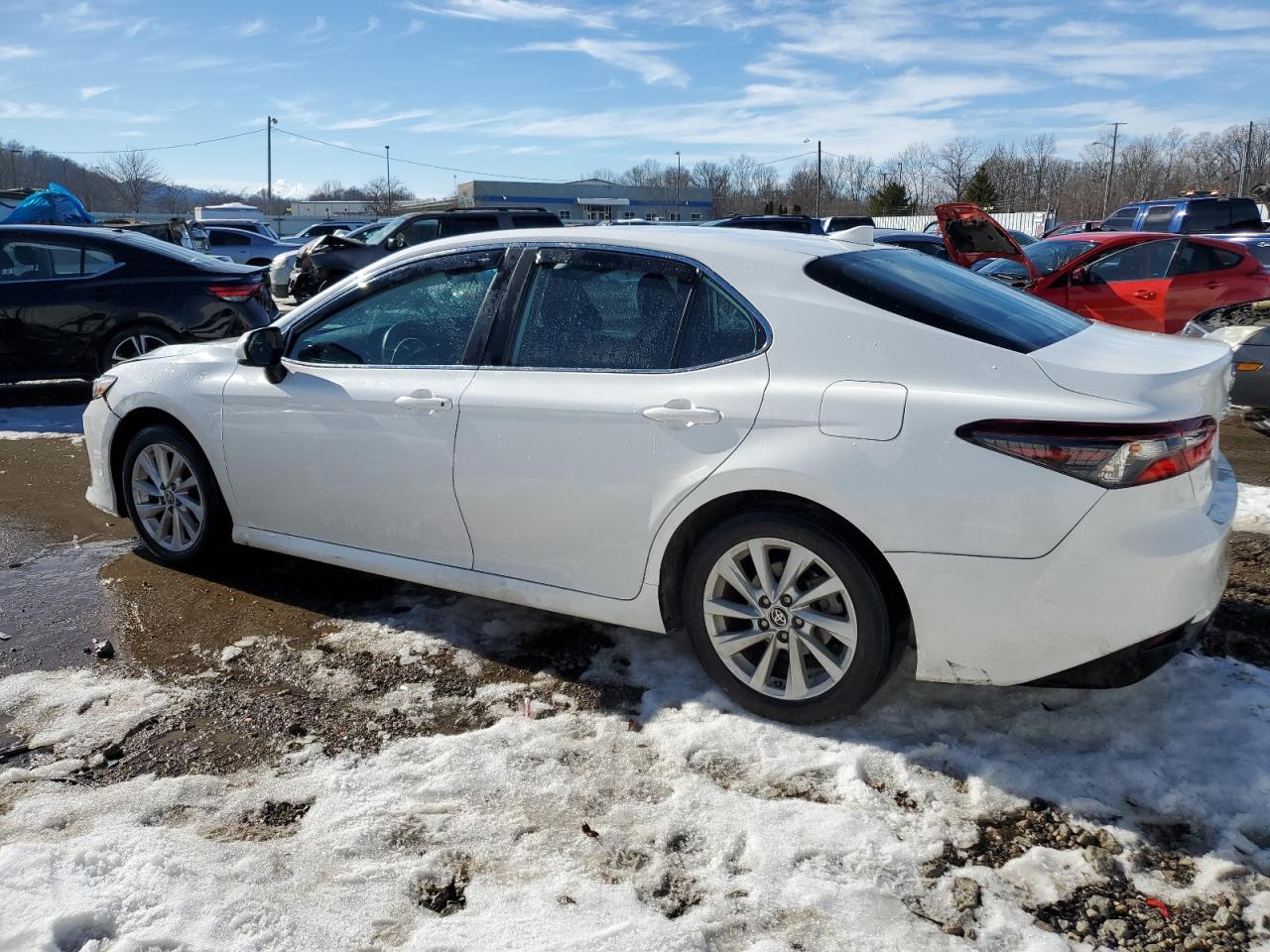 2022 TOYOTA CAMRY LE VIN:4T1C11AK6NU668610