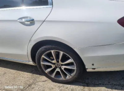 2019 Mercedes-Benz E 300 WDDZF4KB7KA671695 VIN:WDDZF4KB7KA671695