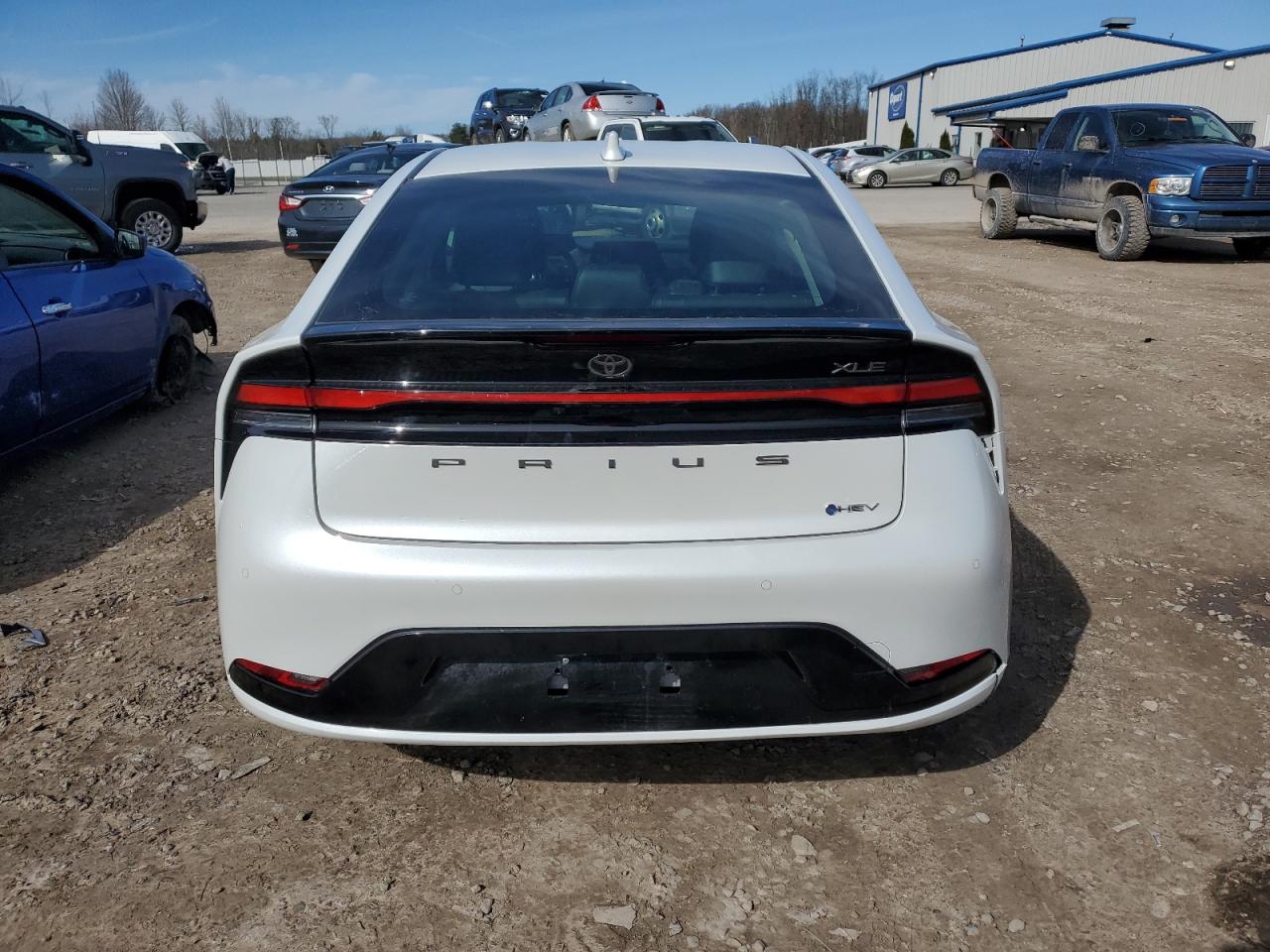 2023 TOYOTA PRIUS LE VIN:JTDADABU9P3002899