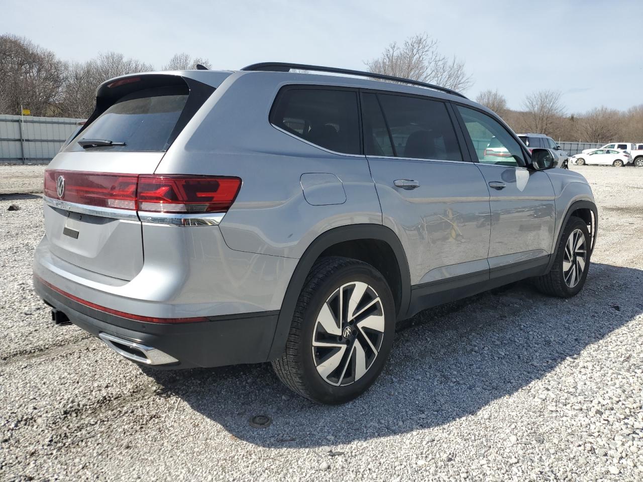 2024 VOLKSWAGEN ATLAS SE VIN:1V2JR2CA7RC558657