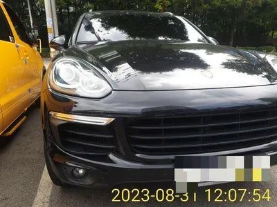 2015 Porsche Cayenne VIN: