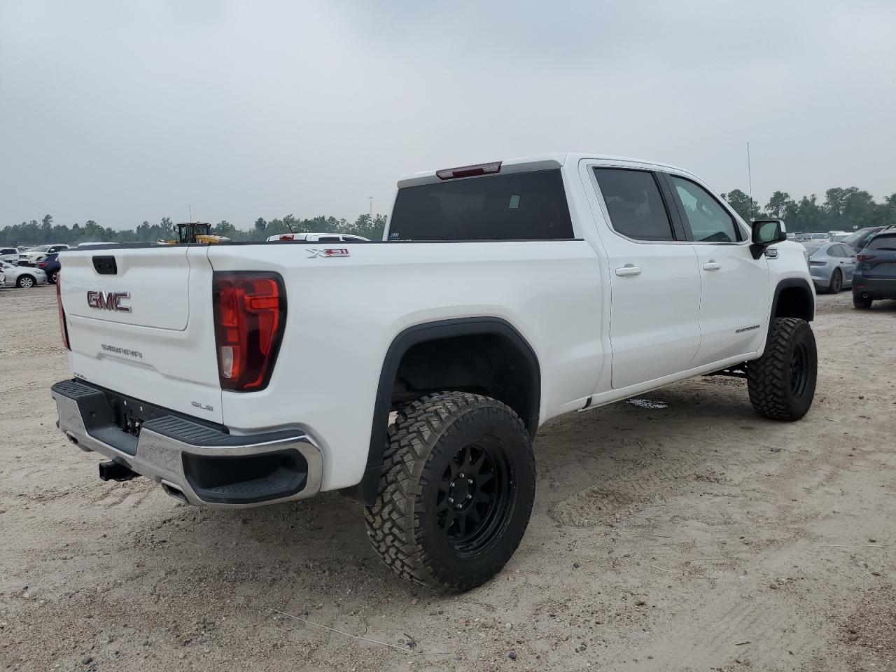 2022 GMC SIERRA K1500 SLE VIN:3GTUUBED3NG616503