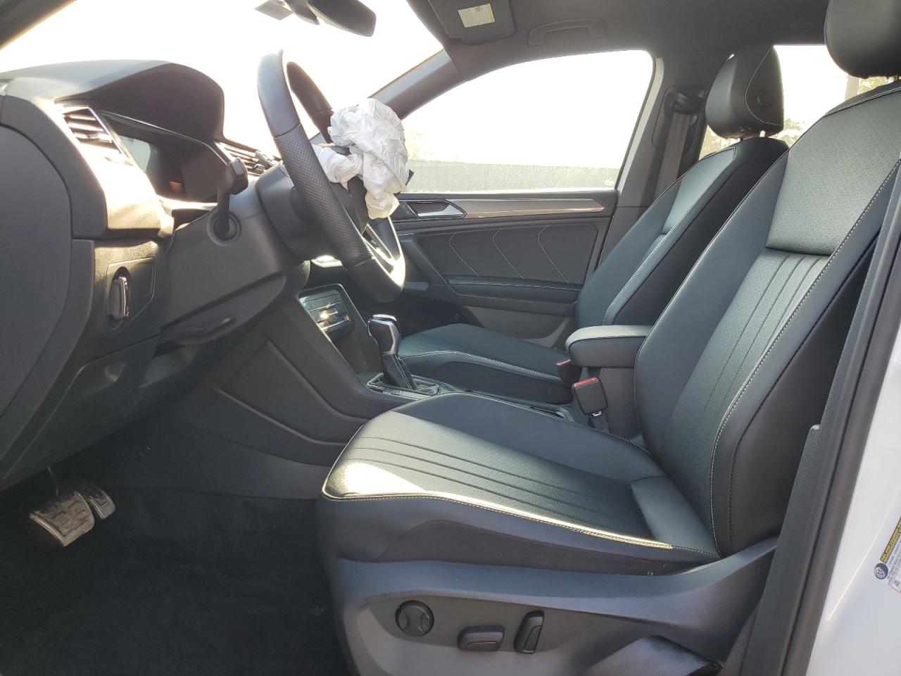 2023 VOLKSWAGEN TIGUAN SE R-LINE BLACK VIN:3VVCB7AX6PM012271