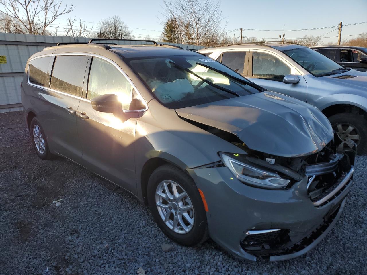 2022 CHRYSLER PACIFICA TOURING L VIN:2C4RC1BG5NR142615