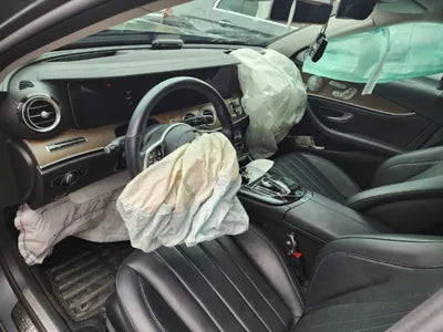 2018 Mercedes-Benz E 300 VIN: