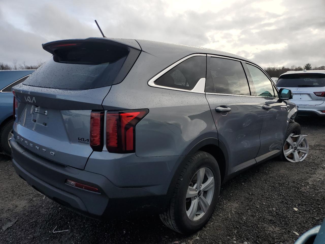 2022 KIA SORENTO LX VIN:5XYRGDLC4NG150937