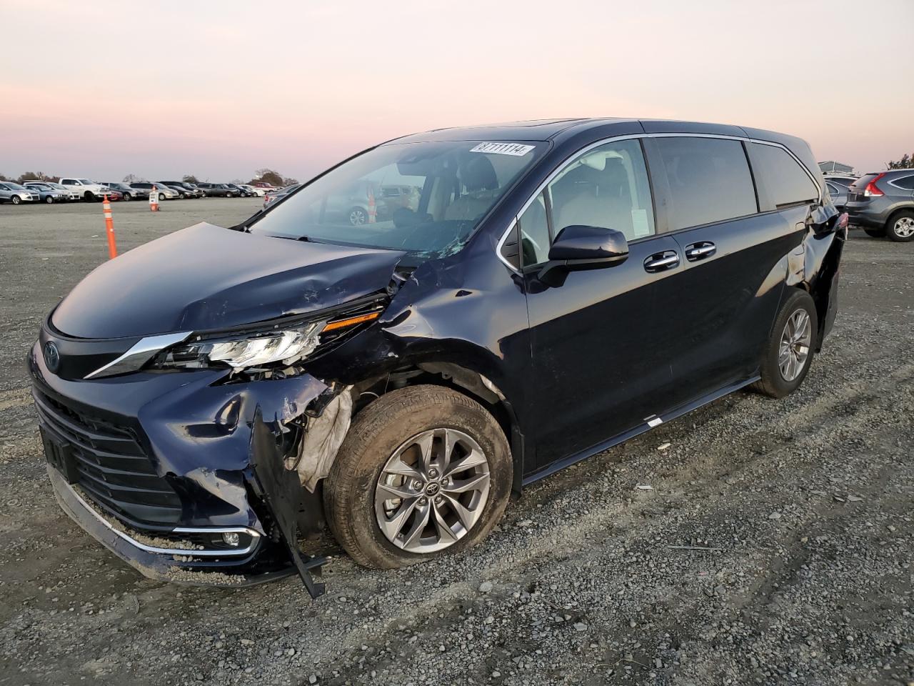 2022 TOYOTA SIENNA XLE VIN:5TDYRKEC8NS091935