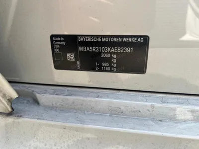 2019 BMW 330 WBA5R3103KAE82391 VIN:WBA5R3103KAE82391